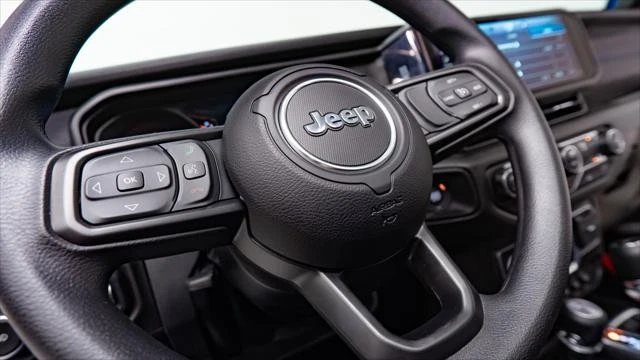 2026 Jeep JL Wrangler - Image 29 of 31