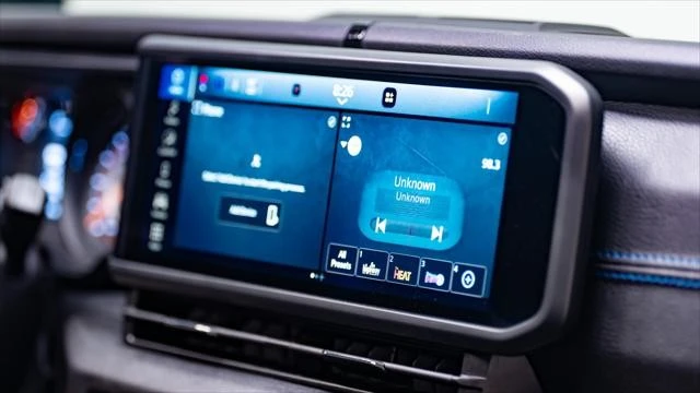 2026 Jeep JL Wrangler - Image 29 of 31