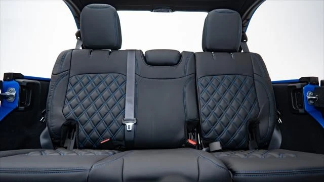 2026 Jeep JL Wrangler - Image 23 of 31
