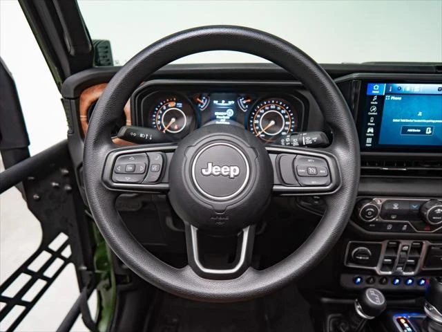 2026 Jeep JL Wrangler - Image 28 of 31