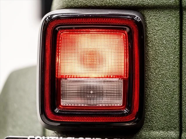 2026 Jeep JL Wrangler - Image 10 of 31