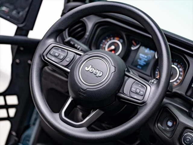 2026 Jeep JL Wrangler - Image 22 of 31