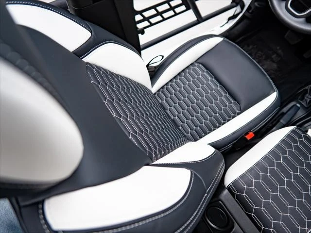 2026 Jeep JL Wrangler - Image 22 of 31