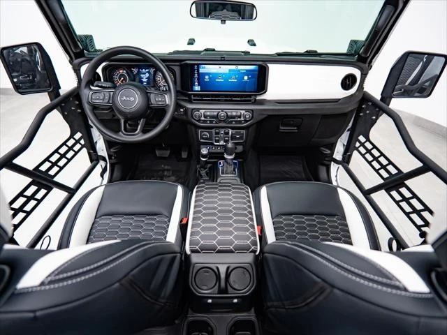 2026 Jeep JL Wrangler - Image 4 of 31