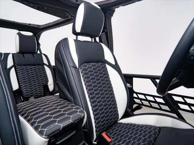 2026 Jeep JL Wrangler - Image 30 of 31