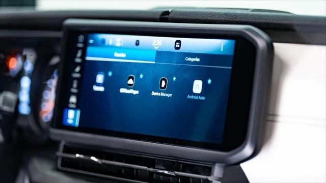 2026 Jeep JL Wrangler - Image 16 of 17