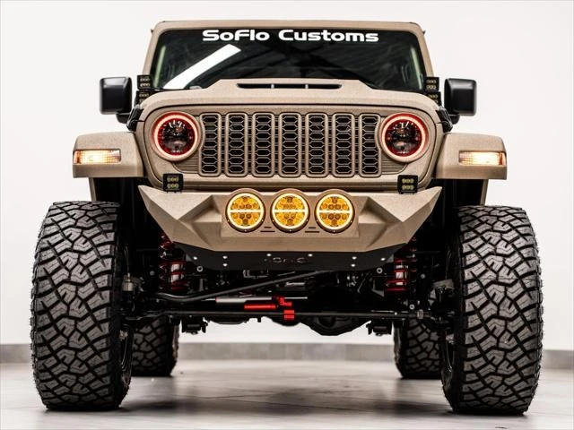2026 Jeep JL Wrangler - Image 17 of 31