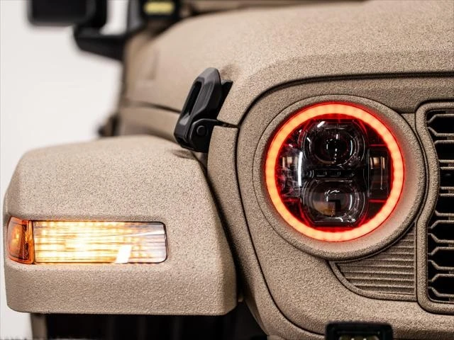 2026 Jeep JL Wrangler - Image 20 of 31
