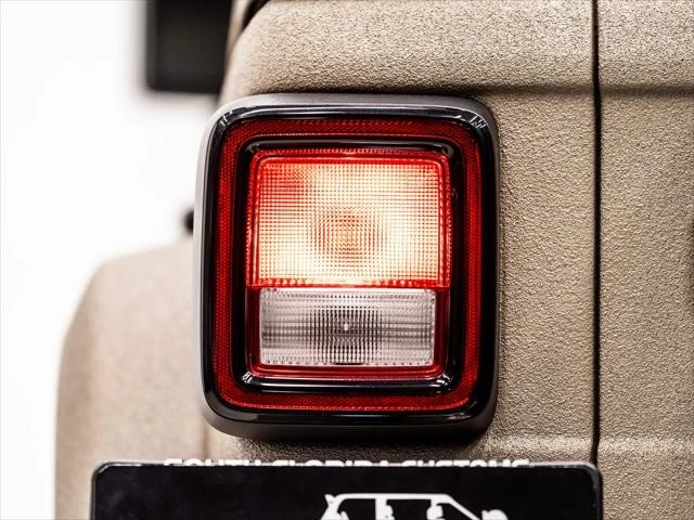 2026 Jeep JL Wrangler - Image 13 of 31