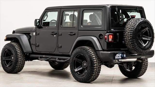 2026 Jeep JL Wrangler - Image 10 of 21