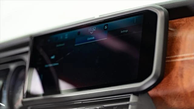 2026 Jeep JL Wrangler - Image 18 of 21