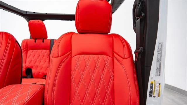 2026 Jeep JL Wrangler - Image 23 of 31