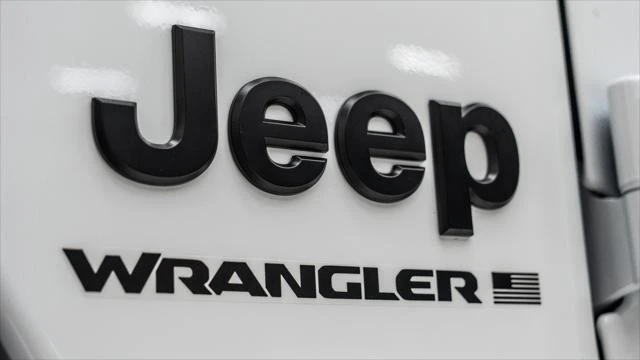 2026 Jeep JL Wrangler - Image 18 of 21