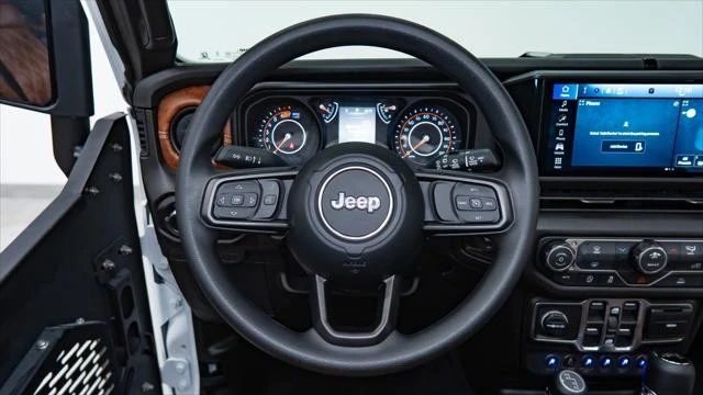 2026 Jeep JL Wrangler - Image 17 of 31