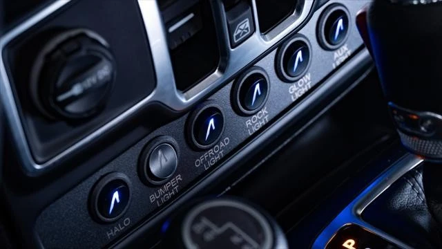 2026 Jeep JL Wrangler - Image 28 of 31