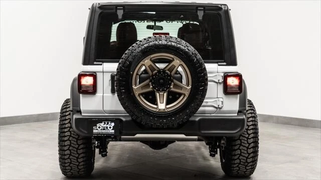 2026 Jeep JL Wrangler - Image 8 of 31