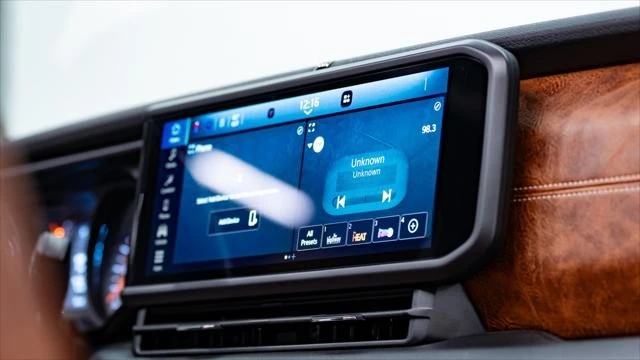 2026 Jeep JL Wrangler - Image 18 of 31