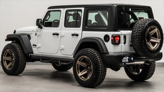 2026 Jeep JL Wrangler - Image 9 of 31