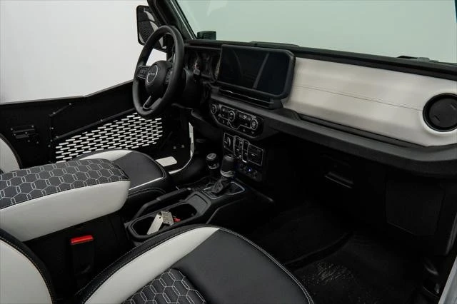 2026 Jeep JL Wrangler - Image 20 of 21