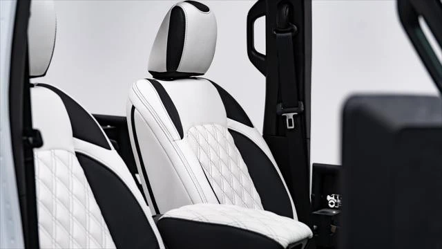 2026 Jeep JL Wrangler - Image 30 of 31
