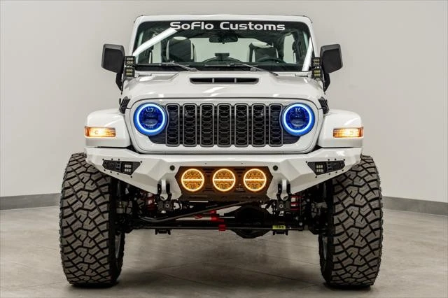 2026 Jeep JL Wrangler - Image 9 of 10