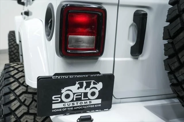 2026 Jeep JL Wrangler - Image 11 of 31