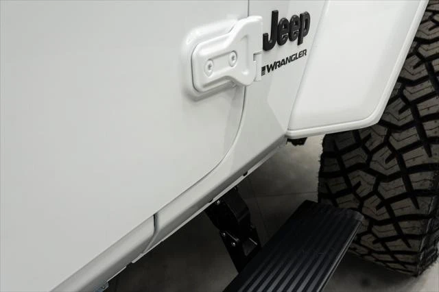 2026 Jeep JL Wrangler - Image 24 of 31