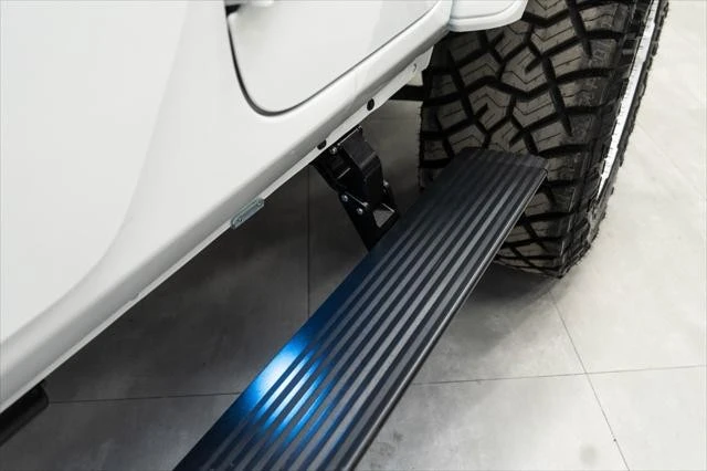 2026 Jeep JL Wrangler - Image 25 of 31