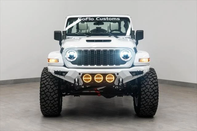 2026 Jeep JL Wrangler - Image 19 of 31
