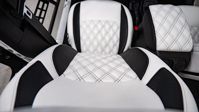 2026 Jeep JL Wrangler - Image 18 of 31