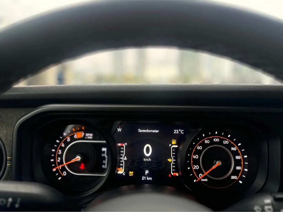2026 Jeep JL Wrangler - Image 17 of 18