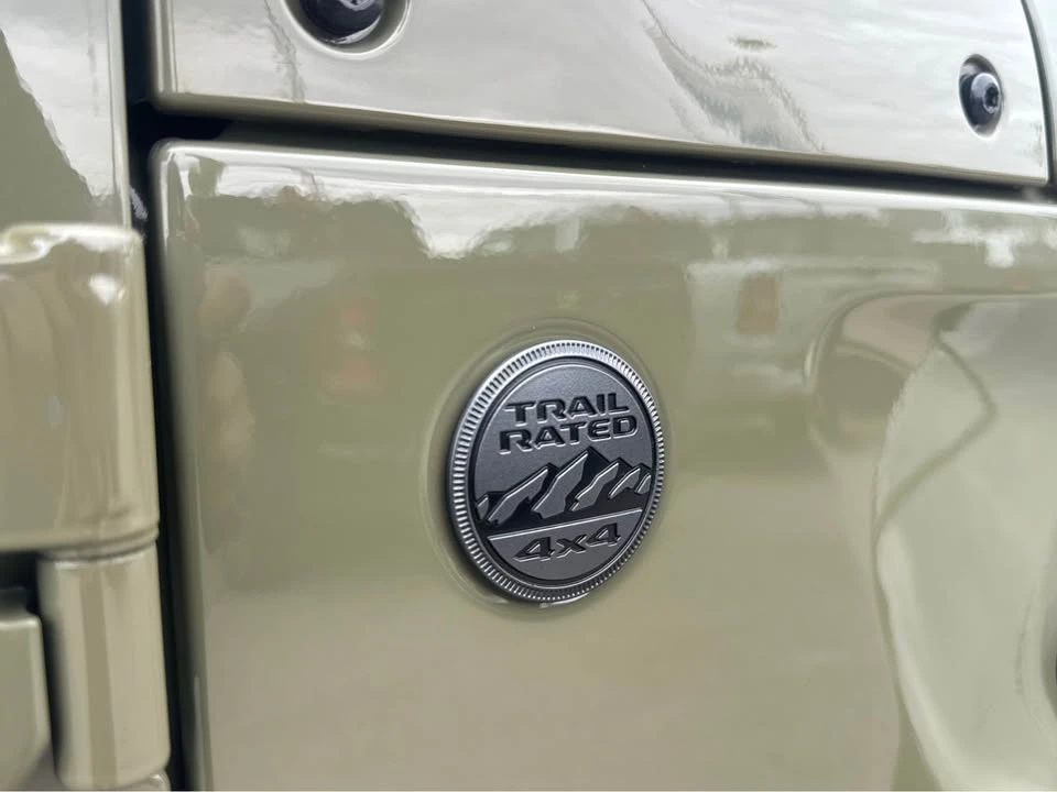 2026 Jeep JL Wrangler - Image 7 of 18