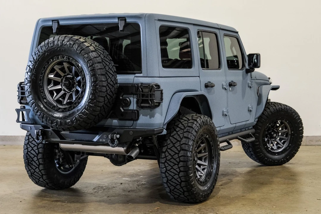 2026 Jeep JL Wrangler - Image 6 of 12