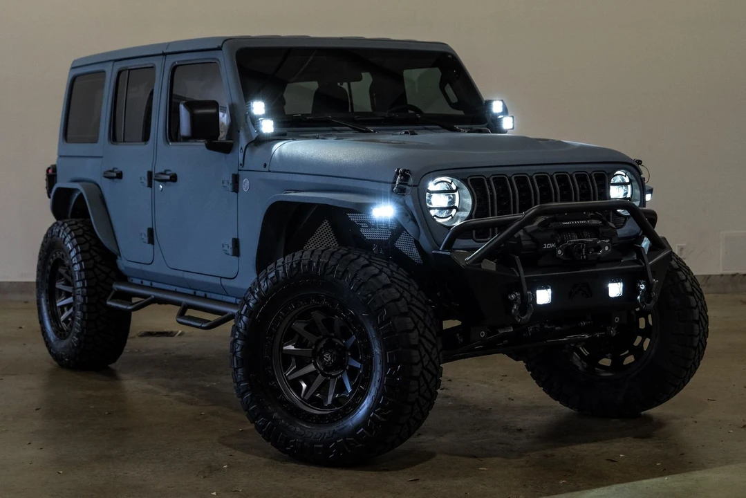 2026 Jeep JL Wrangler - Image 5 of 12