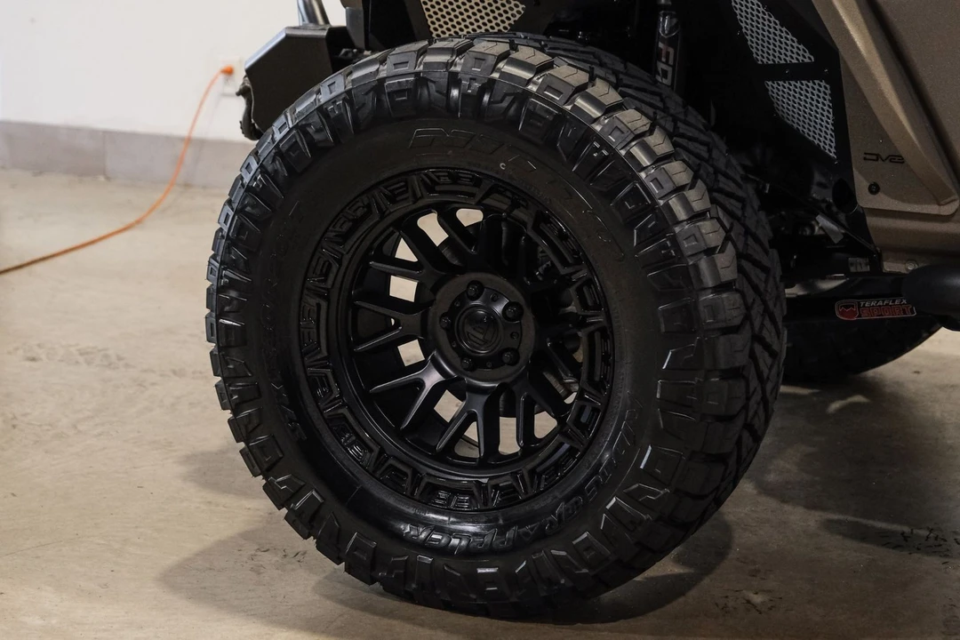 2026 Jeep JL Wrangler - Image 10 of 12