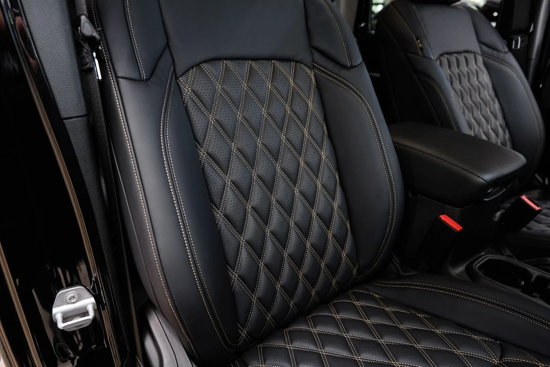 2026 Jeep JL Wrangler - Image 5 of 12
