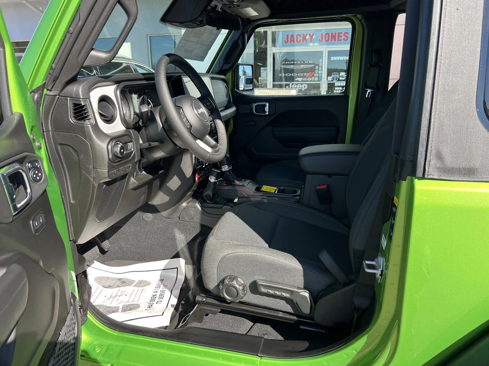 2026 Jeep JL Wrangler - Image 12 of 22
