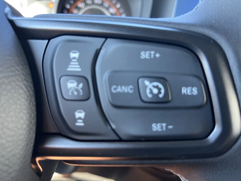 2026 Jeep JL Wrangler - Image 18 of 21