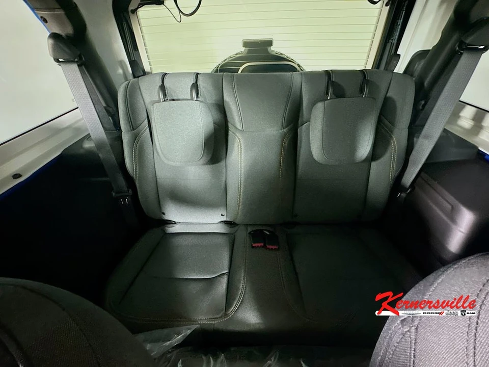 2026 Jeep JL Wrangler - Image 10 of 21