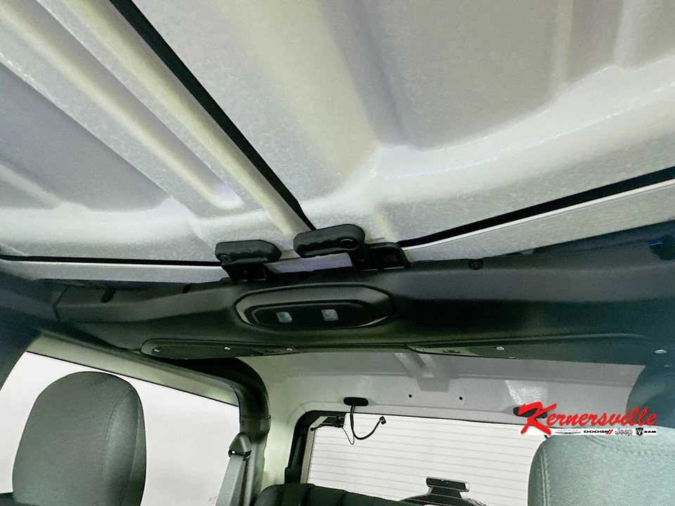 2026 Jeep JL Wrangler - Image 14 of 21