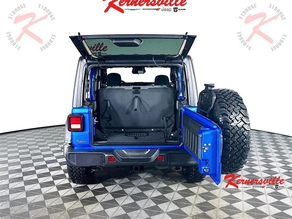 2026 Jeep JL Wrangler - Image 16 of 21