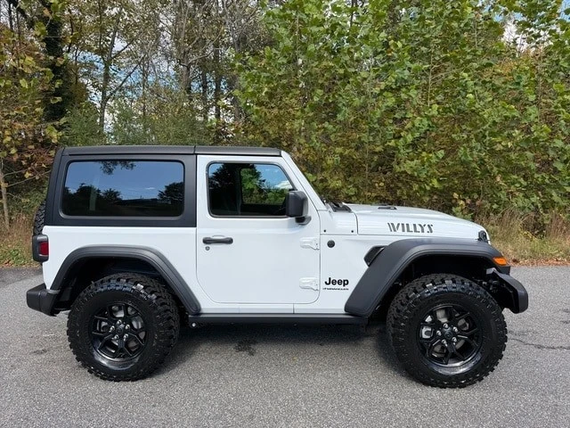 2026 Jeep JL Wrangler - Image 6 of 21