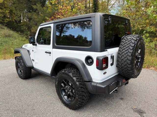 2026 Jeep JL Wrangler - Image 9 of 30