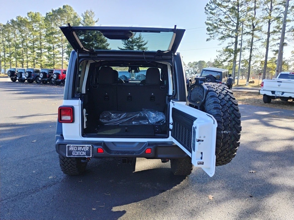 2026 Jeep JL Wrangler - Image 12 of 12