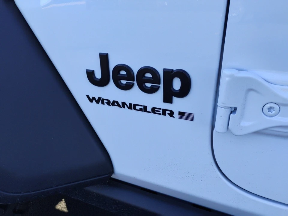 2026 Jeep JL Wrangler - Image 10 of 12