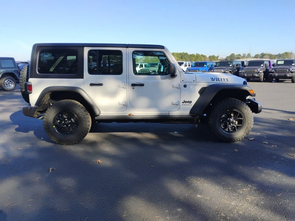 2026 Jeep JL Wrangler - Image 4 of 12