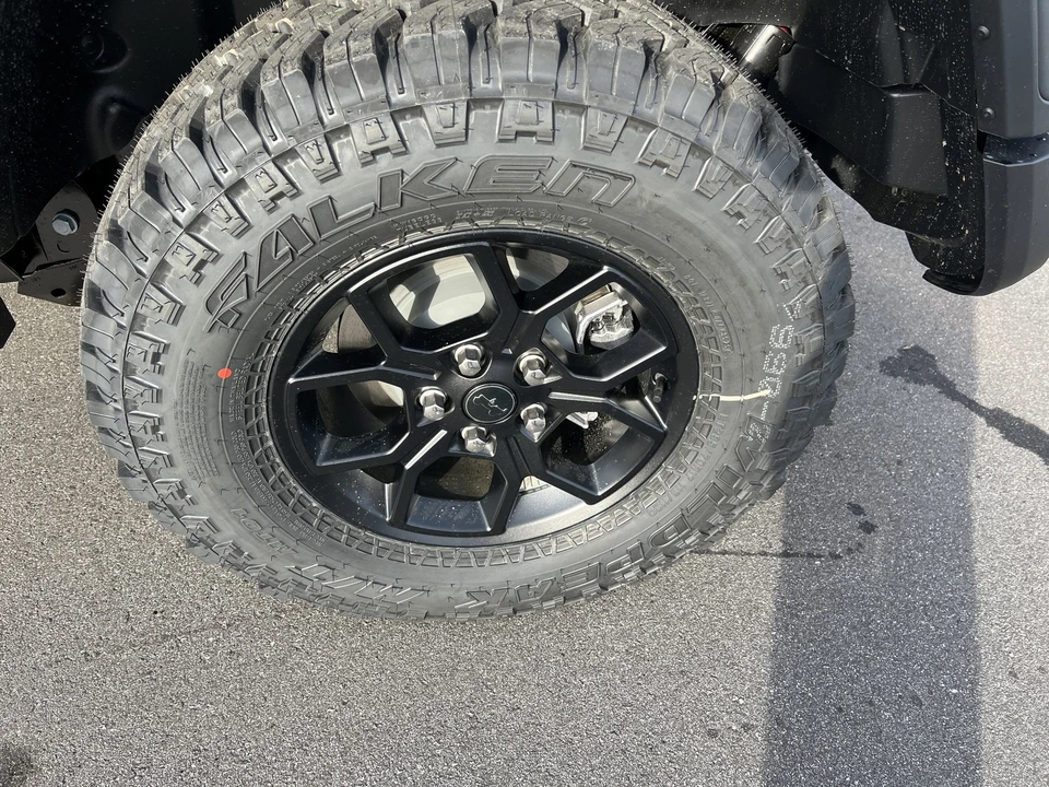 2026 Jeep JL Wrangler - Image 11 of 21