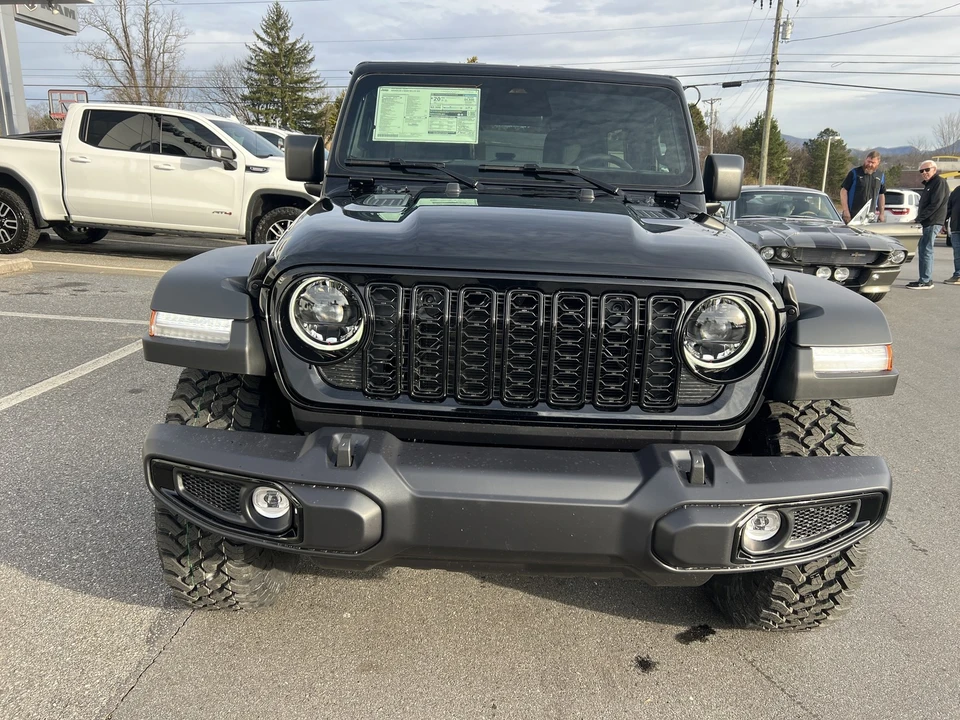 2026 Jeep JL Wrangler - Image 5 of 21