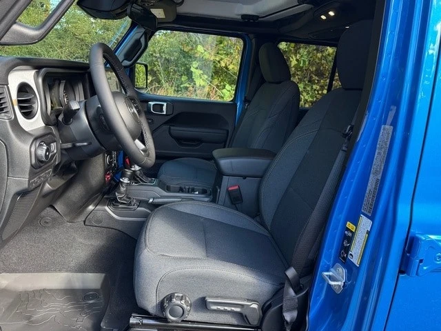 2026 Jeep JL Wrangler - Image 12 of 21