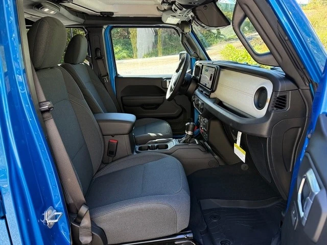 2026 Jeep JL Wrangler - Image 20 of 21